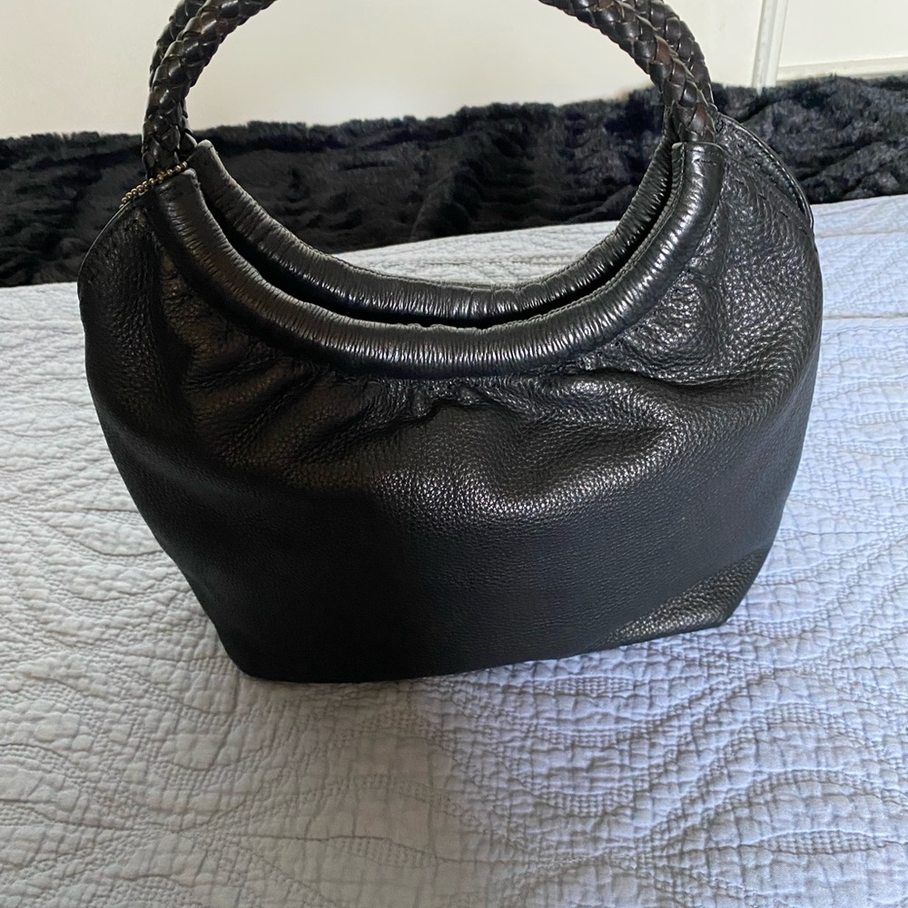 Fossil Hobo/Hangbag In Good Condition - image 4